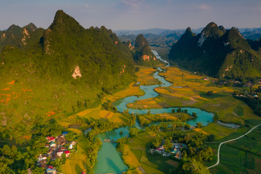 15 Days Best Vietnam Cycling Northeast Tour